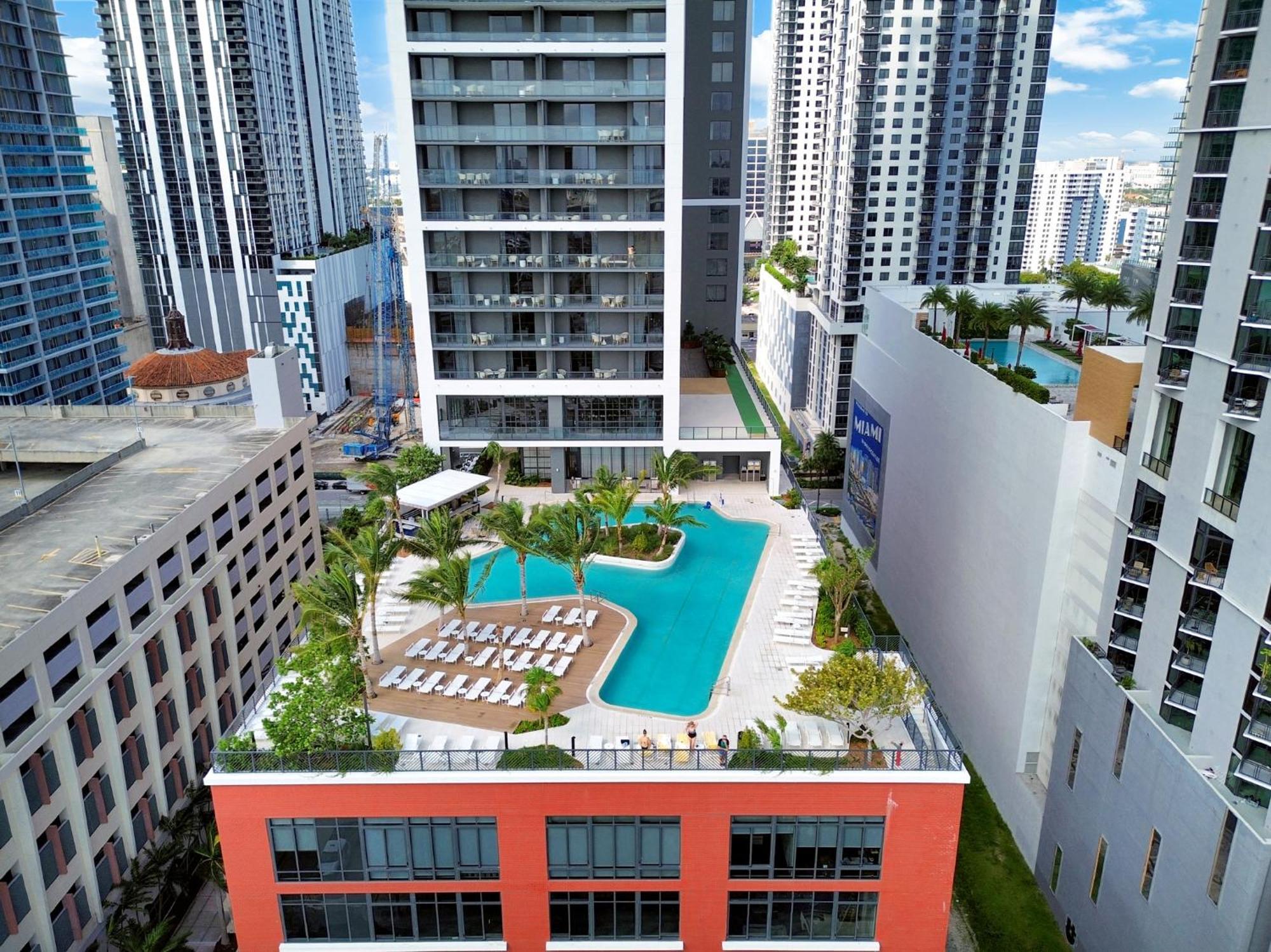 Apartamento Chic One Bedroom In The Heart Of Vibrant Downtown- Daily Fee And Parking Not Included *